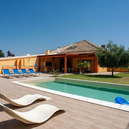 Villa Chloe Capitana Luaran gambar