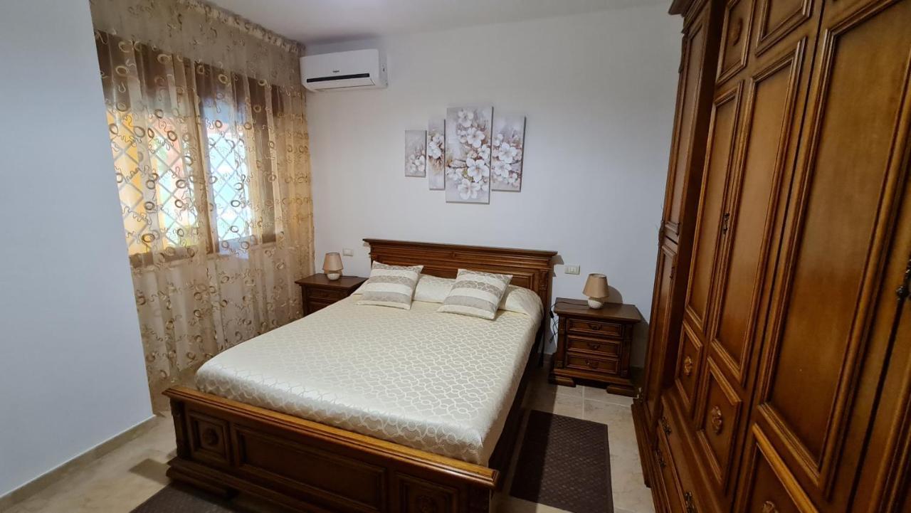 Villa Chloe Capitana Luaran gambar