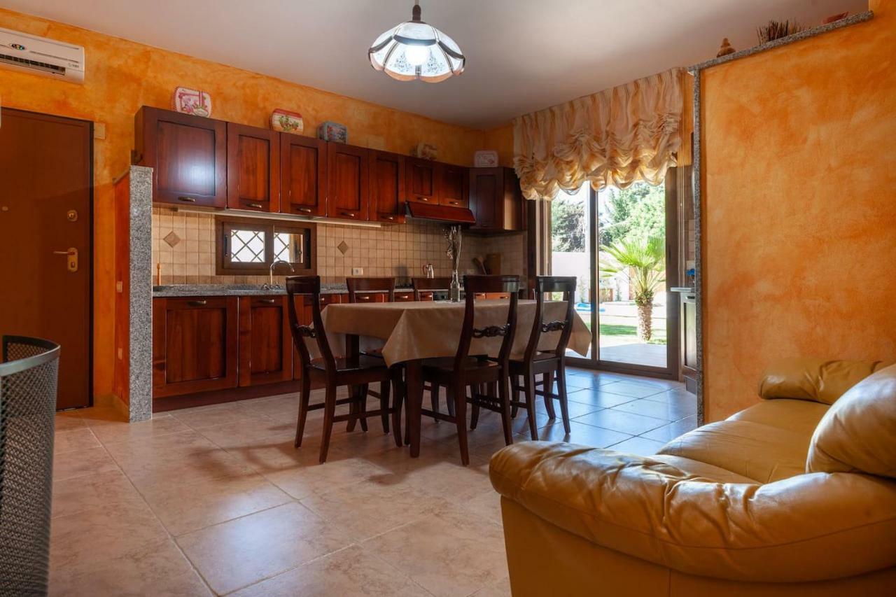 Villa Chloe Capitana Luaran gambar