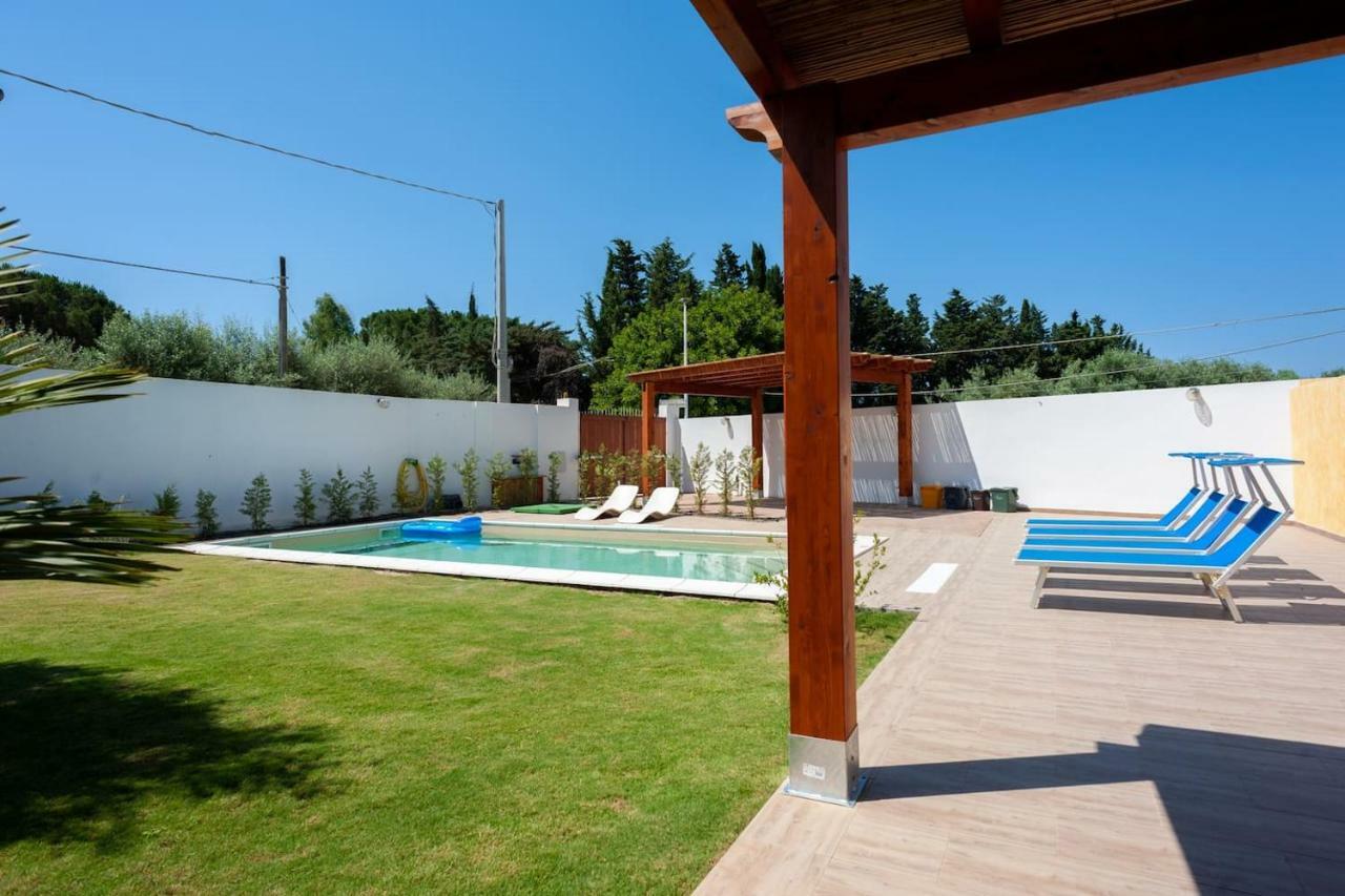 Villa Chloe Capitana Luaran gambar