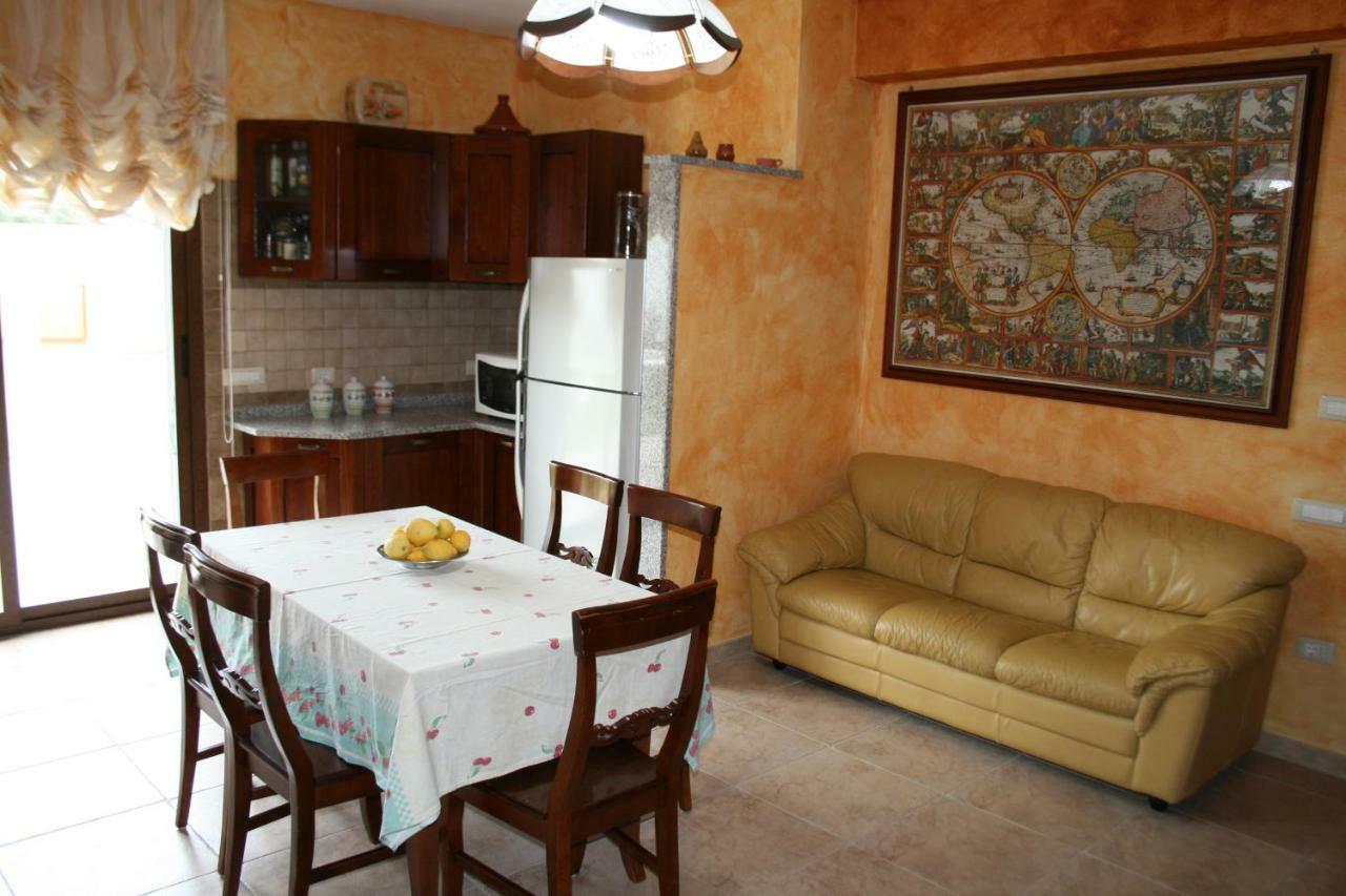 Villa Chloe Capitana Luaran gambar